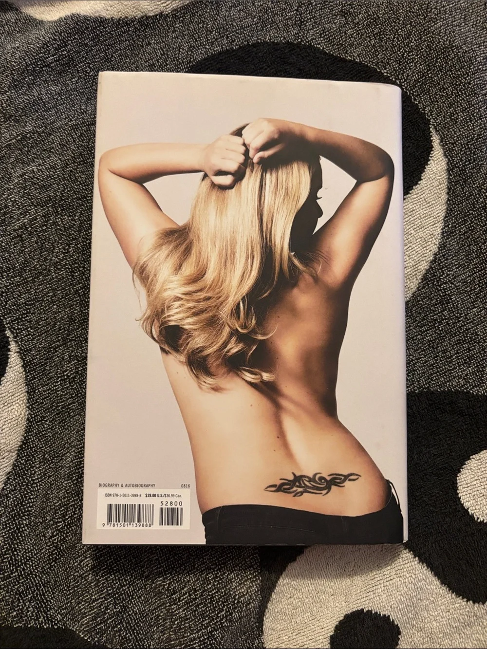 Comedian Amy Schumer’s Biography The Girl With The Lower Back Tattoo - Hardcover
